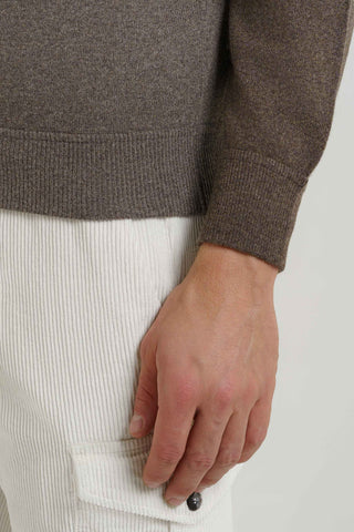 Pullover taglio felpa