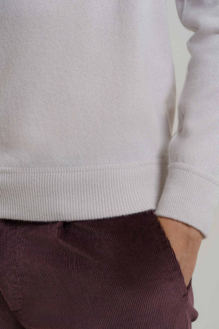 Pullover taglio felpa