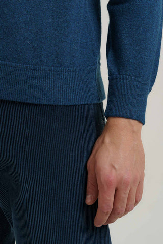 Pullover taglio felpa