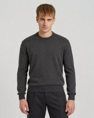 Pullover con dettagli a coste