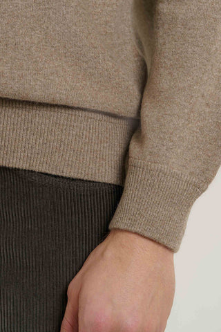 Pullover taglio felpa